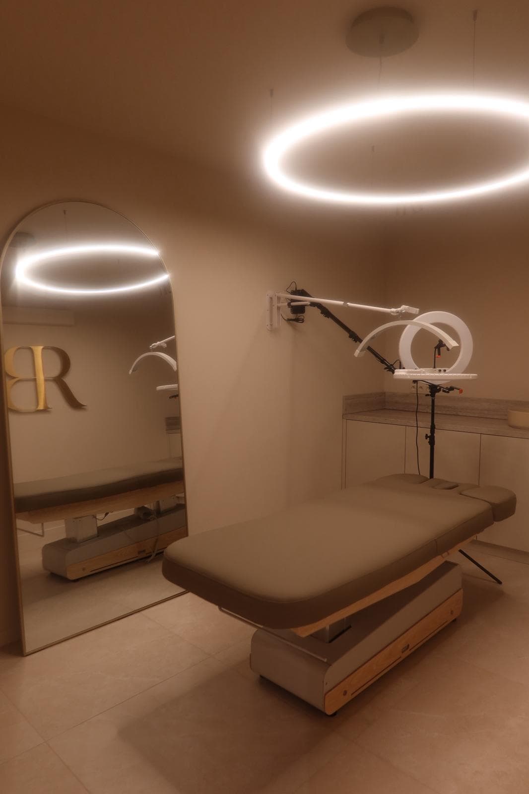 Detail van lichtlijn en afwerking